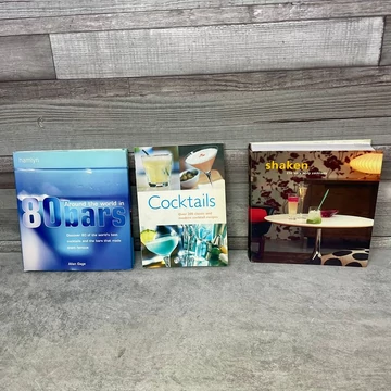 Around the world in 80 bars; Cocktails; Shaken 250 very sexy cocktails angol nyelvű könyvcsomag