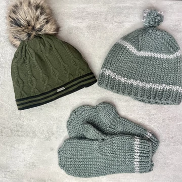 Achti zöld felnőtt téli sapka, kesztyű szett