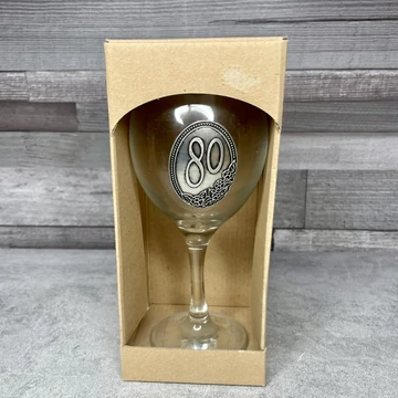 Ón díszítésű boros üveg pohár 80. születésnapra