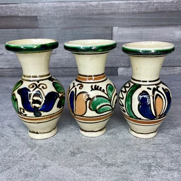 Népies mázas kisméretű váza szett