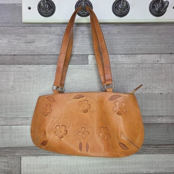 Rialto kisméretű barna női válltáska