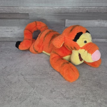 Winnie the Pooh nagyméretű plüss Tigris figura