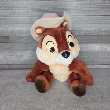 Plüss kalapos Chip mókus figura