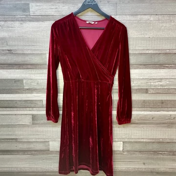 Indiska bordó bársony alkalmi ruha S