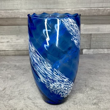 Kézzel festett kobaltkék üveg váza