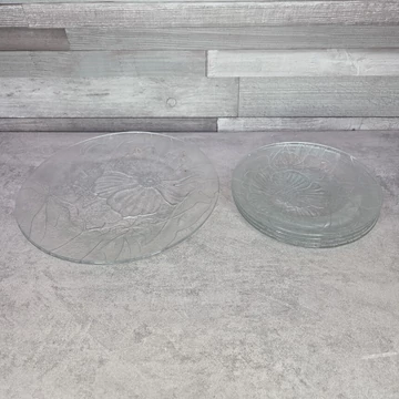 Virágmintás üveg kínáló és kistányér szett