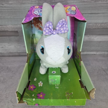 Club Petz Betsy interaktív plüss nyuszi
