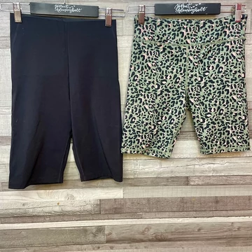 Oysho fekete alakformáló sport rövidnadrág, Crivit párducmintás sport rövidnadrág szett XS