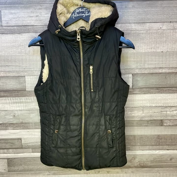 Pull&amp;amp;Bear szőrmés fekete női mellény M