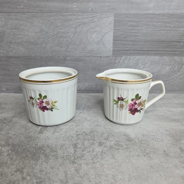 Hollóházi porcelán virágmintás cukortartó és tejkiöntő