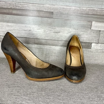 5TH Avenue sötétszürke magassarkú cipő 38 5TH Avenue sötétszürke magassarkú cipő 38