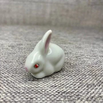 Kispest porcelán retro jelzett nyuszi figura