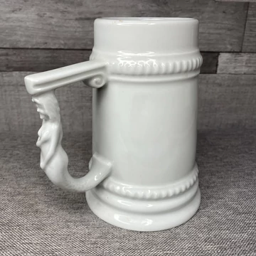 Vintage fehér sörös korsó porcelán sellő fogantyúval