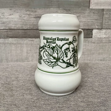 Hollóháza Hungary porcelán Humulus Lupulus Komló söröskorsó
