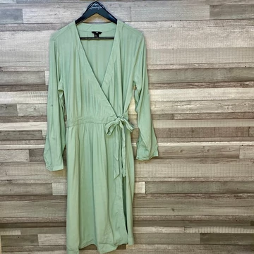 H&amp;M mentazöld átlapolós ruha 44