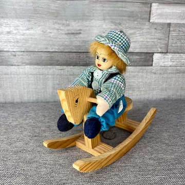 Ellen Design Molenhoek vintage porcelán bohóc hintalovon