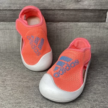 Adidas tépőzáras gyerek szandál 24