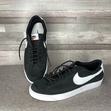 Nike férfi fekete utcai cipő 43