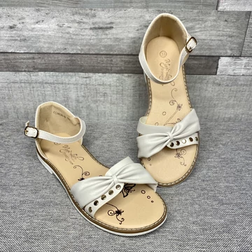 Magic Lady bézs kislány szandál 33 Magic Lady bézs kislány szandál 33