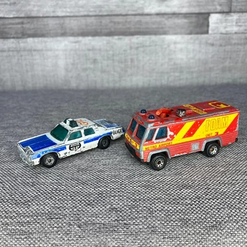 Matchbox Superfast Plymouth 6RAN Fury 1979; Command Vehichle 1980 kisautó szett