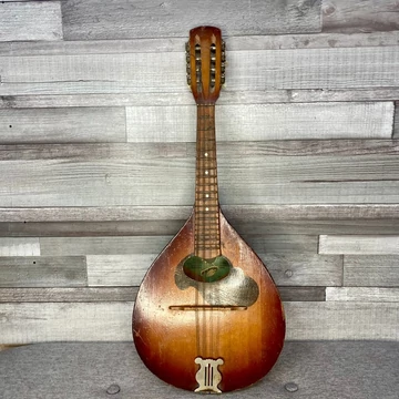 Antik orosz mandolin hangszer