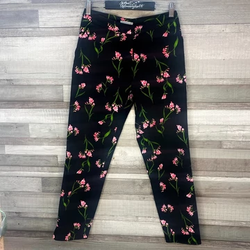 H&amp;M fekete virágmintás elegáns nadrág 34