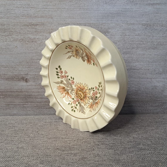 Zsolnay kézzel festett porcelán jelzett tányér