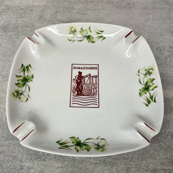 Hollóháza Hungary, Hollóházi porcelán Dunaújváros zöld virágos hamutál