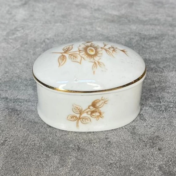 Hollóháza Hungary, Hollóházi porcelán ékszertartó
