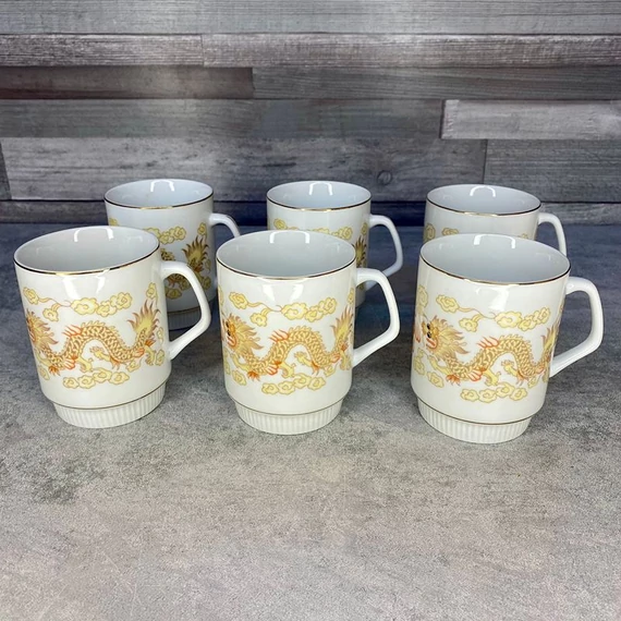 Kínai sárkánymintás aranyozott porcelán bögre szett