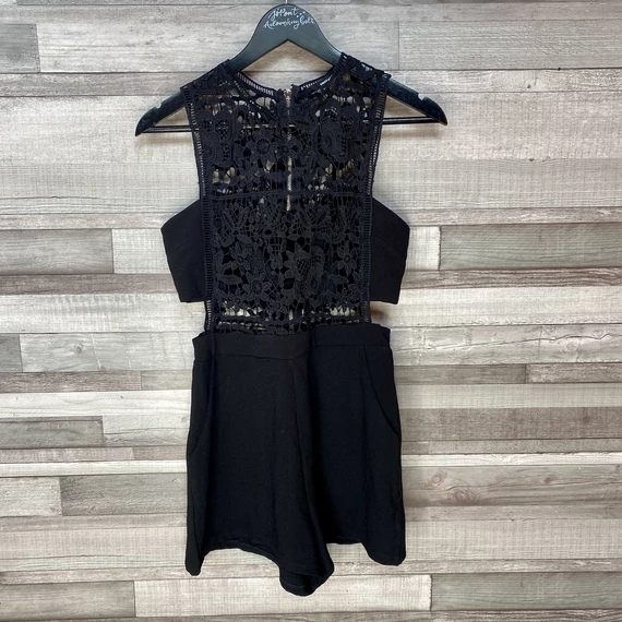 Tally Weijl csipkés rövid fekete overál M