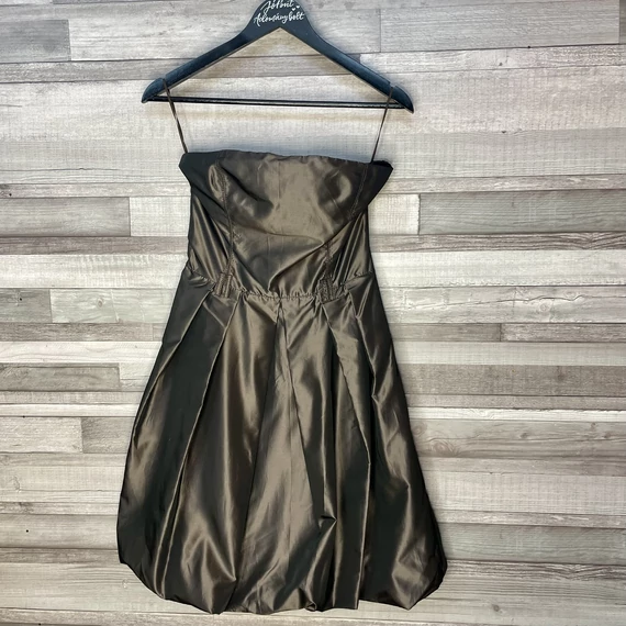 Zara Basic fényes pánt nélküli alkalmi ruha M