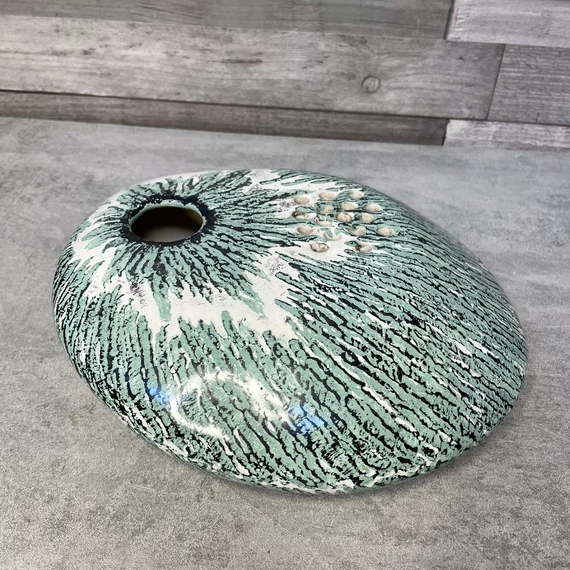 Iparművészeti mázas kerámia ikebana