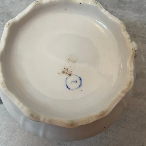 Zsolnay Pécs régi barokk apró virágos porcelán teás készlet