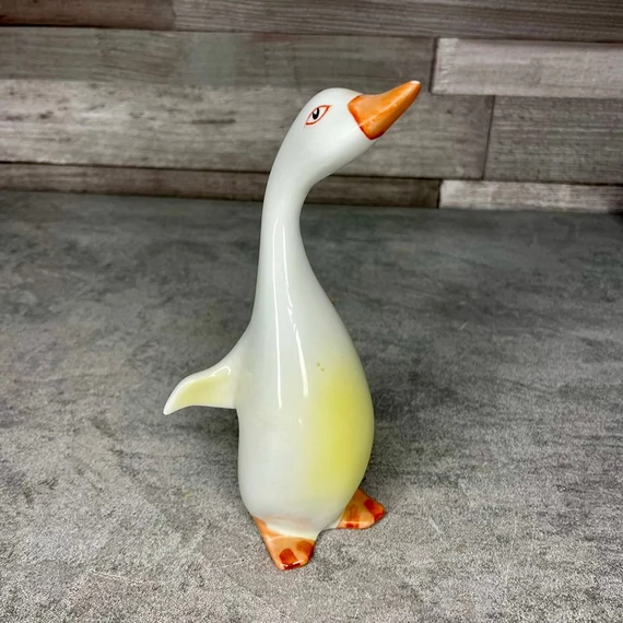 Hollóháza Hungary, Hollóházi porcelán liba figura