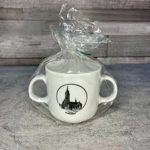 Budapest porcelán bögre virágmintával