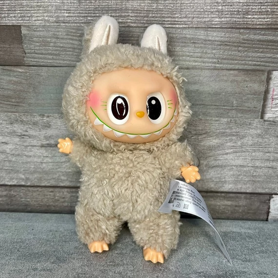 The Monsters Labubu jellegű plüss kulcstartó