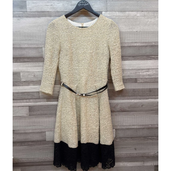 Balasevic világos bolyhos ruha csipkés aljjal 40