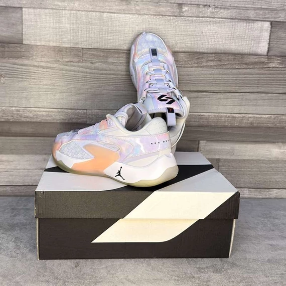 Jordan Luka 2 lila-rózsaszín sportcipő 35,5