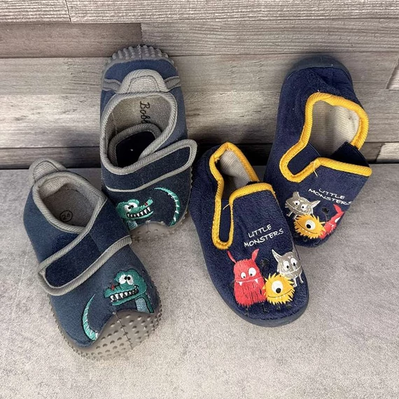 Szörnyecskés mamusz benti cipő szett 24