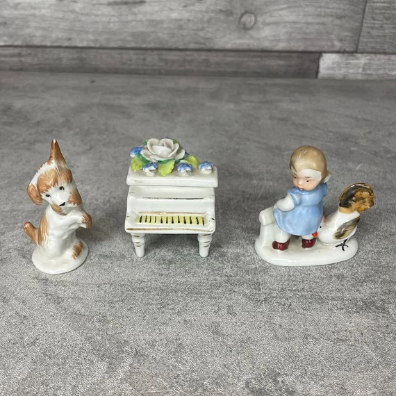 Aquincum Budapest kiskutya, egyéb kisméretű porcelán dísz szett