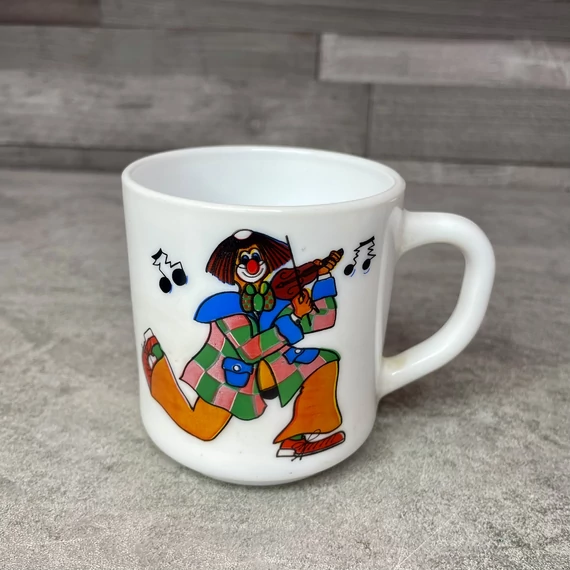 Arcopal színes bohóc mintás gyerek bögre