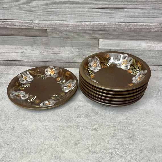 Városlődi barna virágmintás kerámia tányér szett