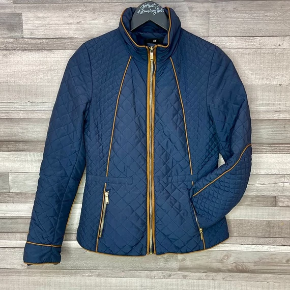 H&amp;M sötétkék karcsúsított steppelt átmeneti kabát 36