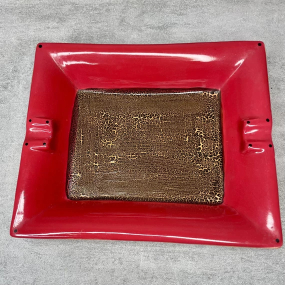 MBY kézműves piros nagy kerámia hamutartó