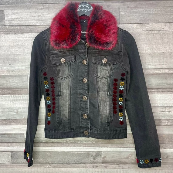 Desigual virág mintás bordó szőrmés sötétszürke farmerkabát 34