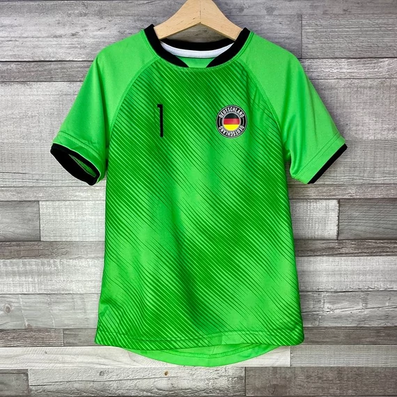 H&amp;M Sport zöld Deutschland gyerek focimez 122/128