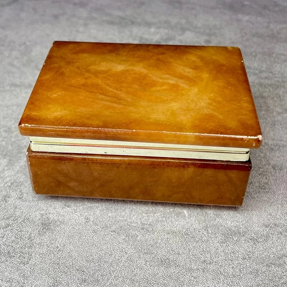 Genuine Alabaster kézzel faragott olasz kő doboz