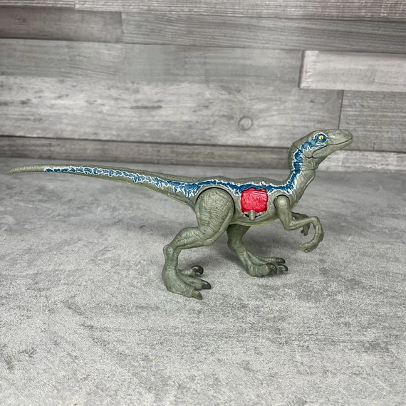 Mattel Jurassic World harci sérült Velociraptor "Blue" játék figura