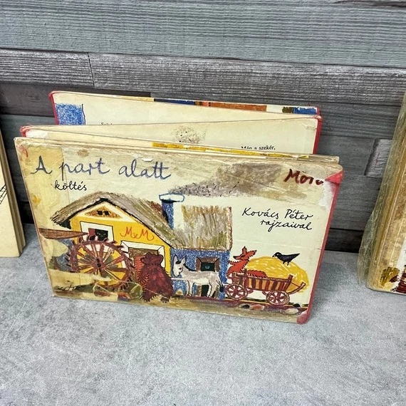 Móra retro mesekönyv csomag: Bálint Ágnes: Labdarózsa; A part alatt leporelló;A tücsök meg a hangyák